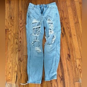 holister ripped jeans